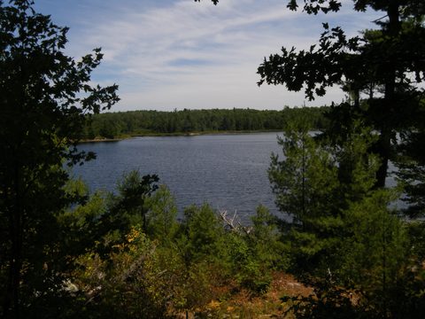 Photo from TREKKING WITH CHEV: Bon Echo's Abe’s and Essen’s Trail