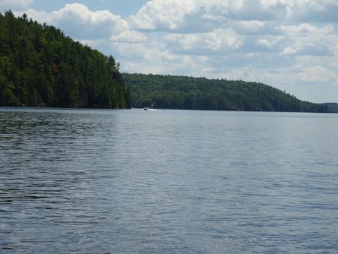 Photo from TREKKING WITH CHEV: Bon Echo's Abe’s and Essen’s Trail