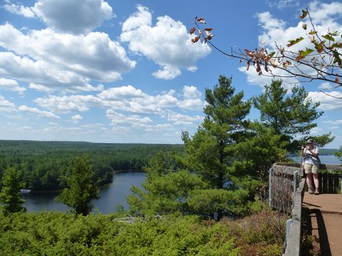 Photo from TREKKING WITH CHEV: Bon Echo's Abe’s and Essen’s Trail