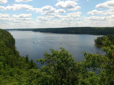 Photo from TREKKING WITH CHEV: Bon Echo's Abe’s and Essen’s Trail