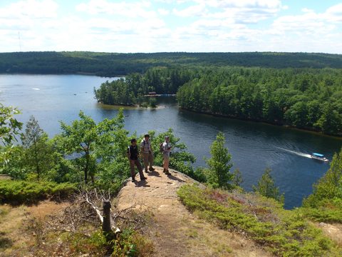 Photo from TREKKING WITH CHEV: Bon Echo's Abe’s and Essen’s Trail