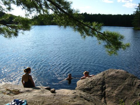 Photo from TREKKING WITH CHEV: Bon Echo's Abe’s and Essen’s Trail