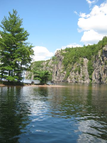 Photo from TREKKING WITH CHEV: Bon Echo's Abe’s and Essen’s Trail