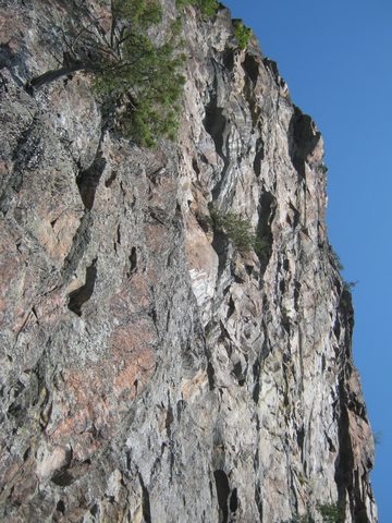 Photo from TREKKING WITH CHEV: Bon Echo's Abe’s and Essen’s Trail