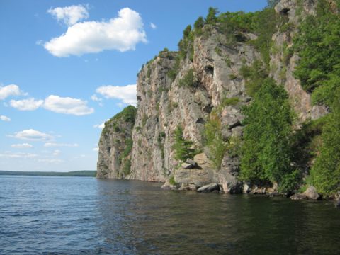 Photo from TREKKING WITH CHEV: Bon Echo's Abe’s and Essen’s Trail